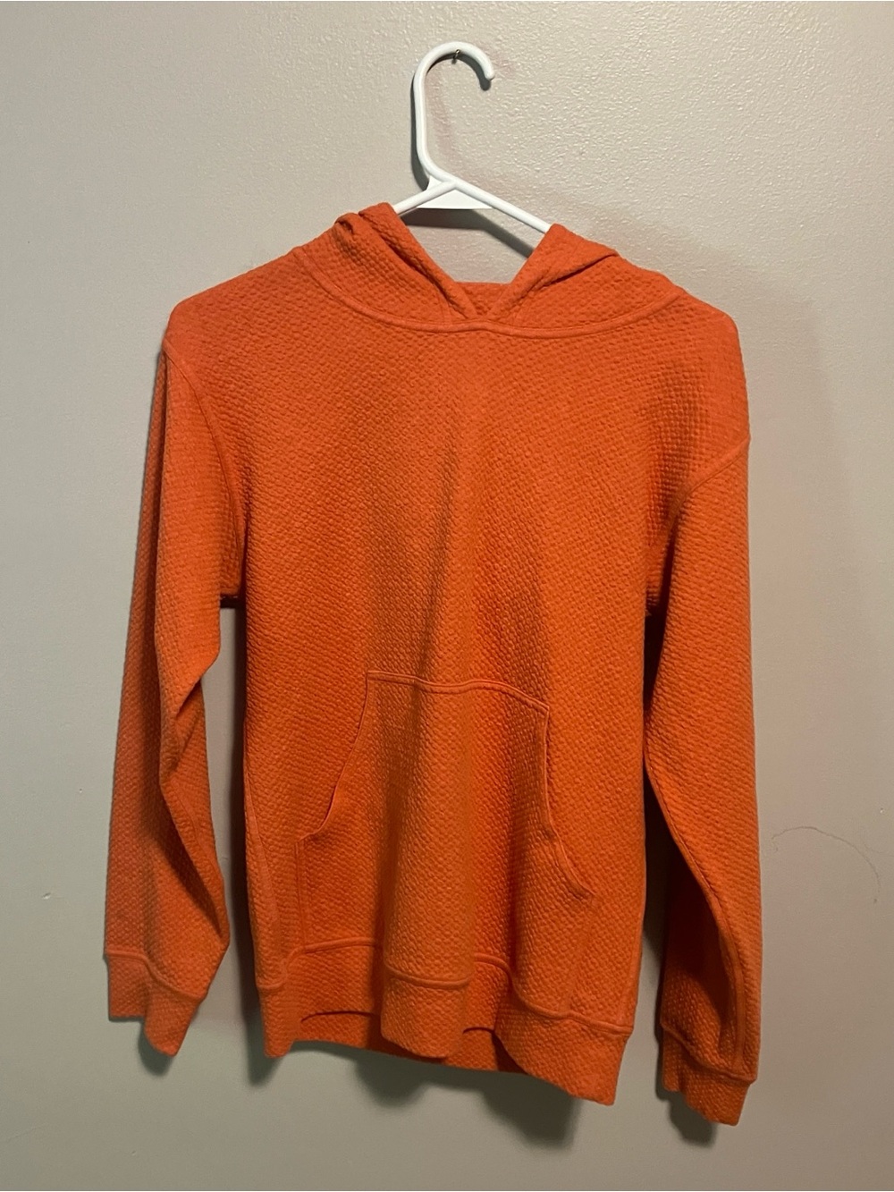 Lululemon All Yours Hoodie *Bubble Dot
Heathered Brick / White